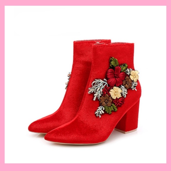 Diva Floral Boots 🌸🌺💐 - Picture 2 of 2